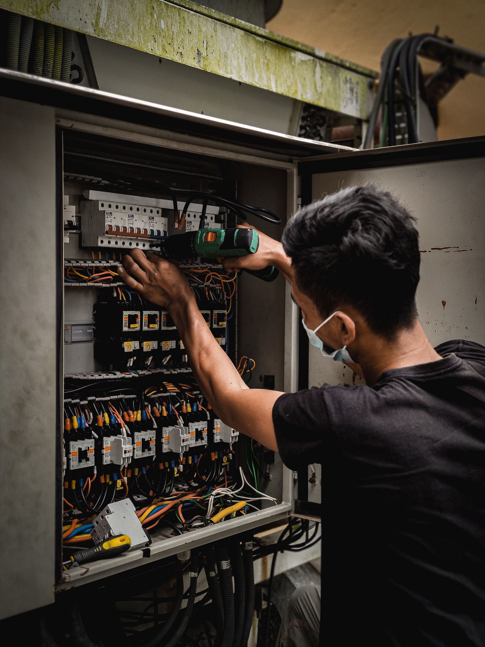 Intervention sur un tableau électrique